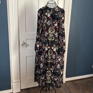 Floral Zara Dress. Very adorable and great for any occasion. NWT. Size S